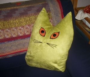 cat cushion 1